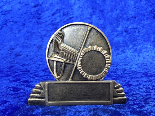 Majorette resin trophy twirler - majorette,