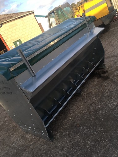 Pig feeder bulk indoor out - feeder,