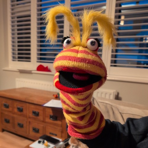 Puppet company knitted lashes - company,