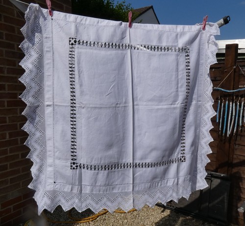 Beautiful vintage linen - beautiful,