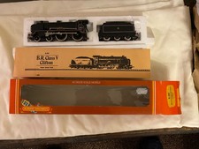 Hornby 00 gauge R084 schools