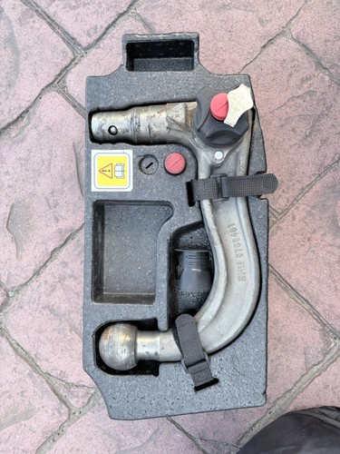 Genuine bmw towbar hook - x5,