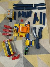 Tomy Train Set 3 Re No. 1125 Freight Transport Logs Engine Shed Station 1988