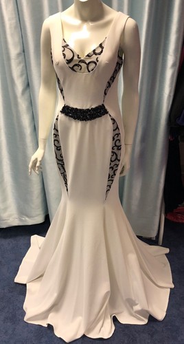 Pia michi prom - michi, size