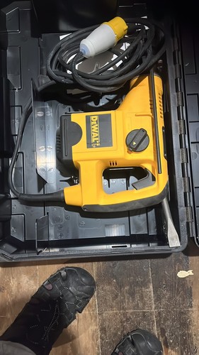 Dewalt hammer drill - dewalt,
