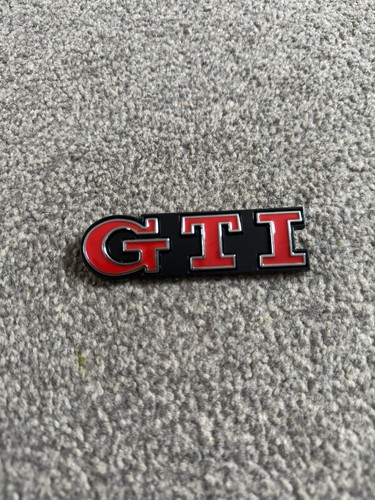 Gti front grill badge emblem - front,