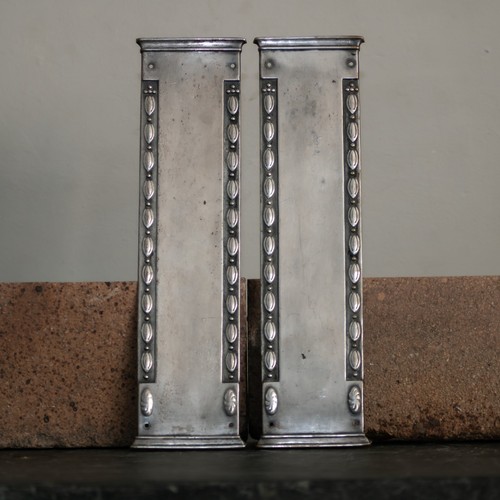 Pair pairs available - pair,
