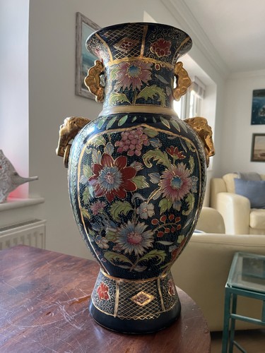 Oriental large pot vase - , '