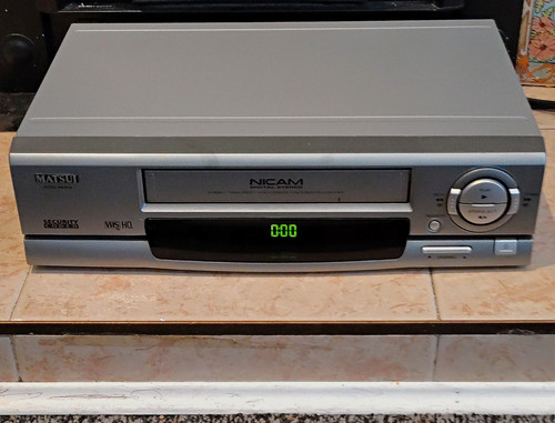 Matsui vn9730 vhs vcr video - matsui,