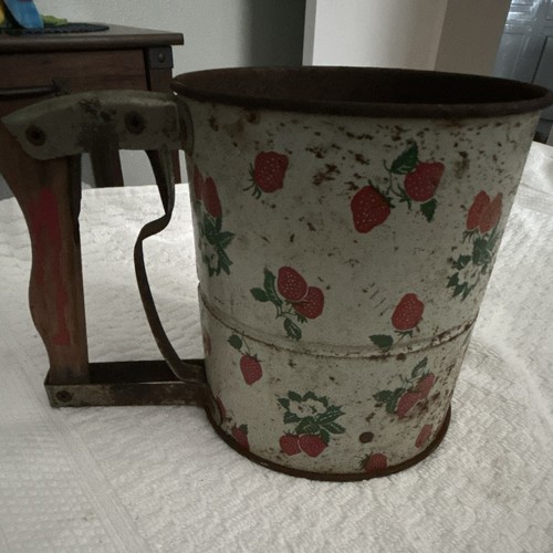 Vintage metal flour - vintage, sifter