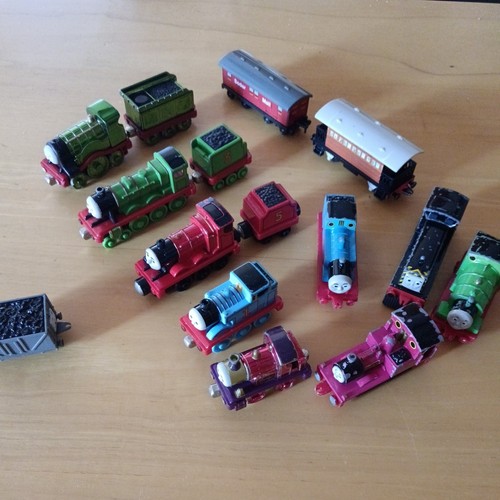 Thomas the tank engine - thomas,