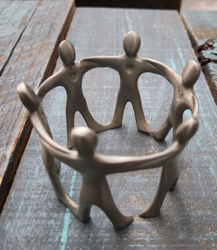Circle friends metal - friends,