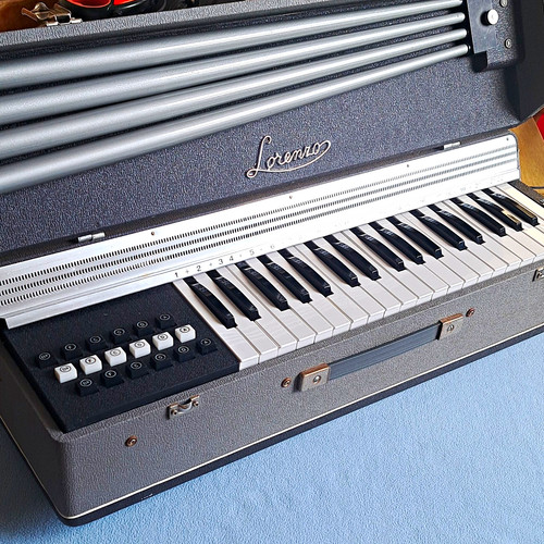 Vintage 1960s lorenzo - vintage,