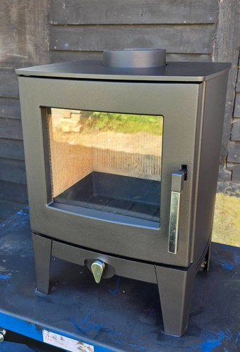 Stovax futura 5kw - 5, log