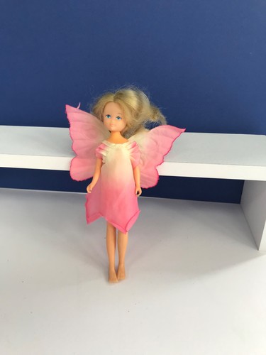 Vintage 1983 hornby flower - 6",
