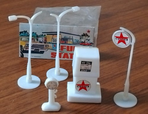 Vtg 1970s caltex garage - garage, gas