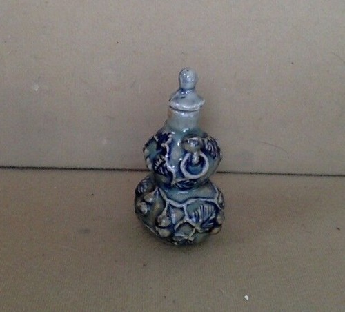 Antique snuff bottle - snuff,