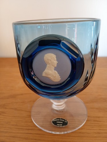 Vintage wedgwood glass cameo - wedgwood,