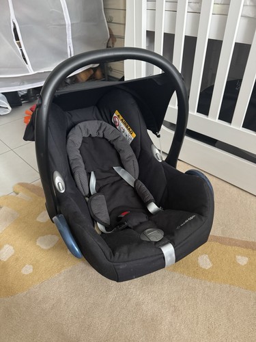 Maxi cosi car seat - car, compatible