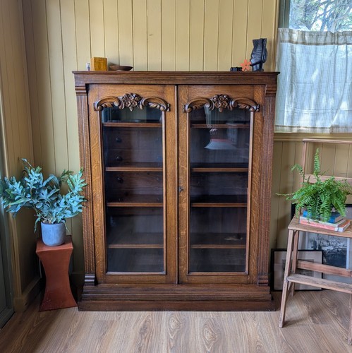 Large antique glazed oak - large,
