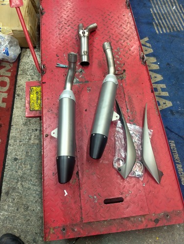 Yamaha exhaust - yamaha, r1