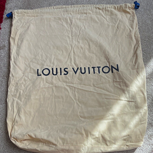 Louis vuitton beige logo - louis,