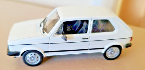 Vintage white 1976 - ,