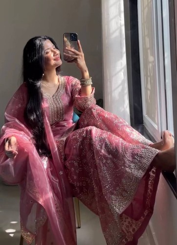 Indian pakistani dress - pakistani,