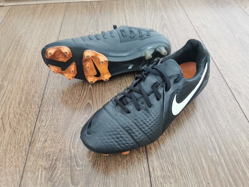 Nike ctr360 maestri iii - iii, uk