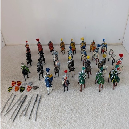 Vintage timpo lead knights - lead,