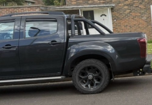 Isuzu max roller bars and - isuzu,