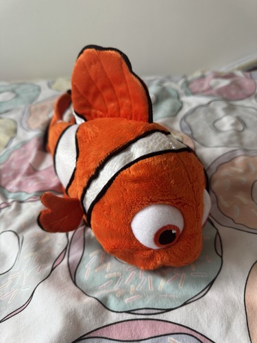 Disney finding nemo - finding,