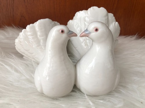 Lladro love doves kissing - lladro,