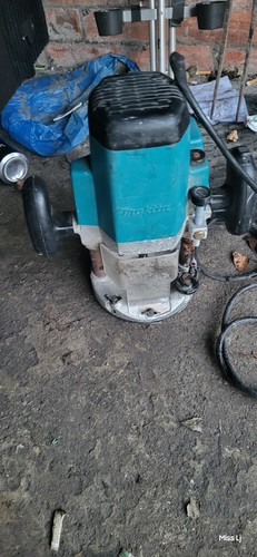 Makita 3612 plunge - 3612, router