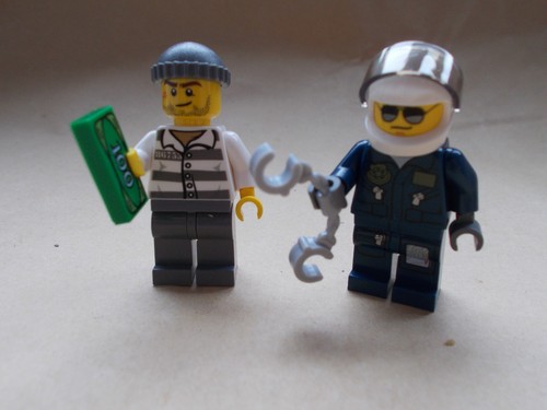 Lego policeman burglar - lego,