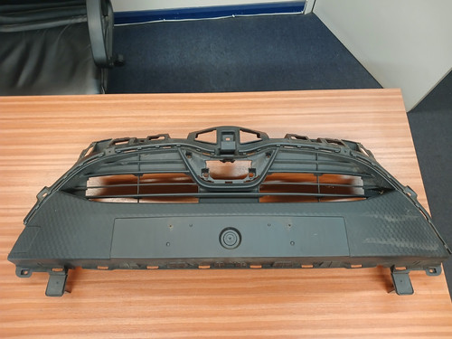 Toyota yaris front bumper - toyota,