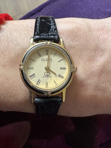 Ladies vintage gucci watch - gucci,