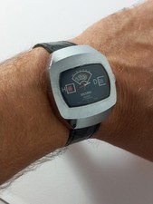 Sicura RARE jumping hour vintage Swiss Made Wristwatch