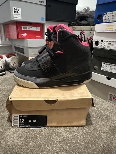 Uk9 nike air yeezy blink - uk9,
