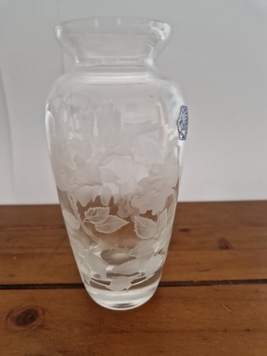 Stuart crystal vase cascade - stuart,