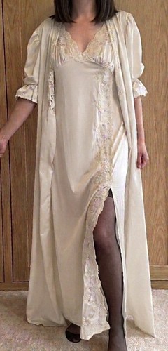 Vintage charnos nylon peignoir - charnos,