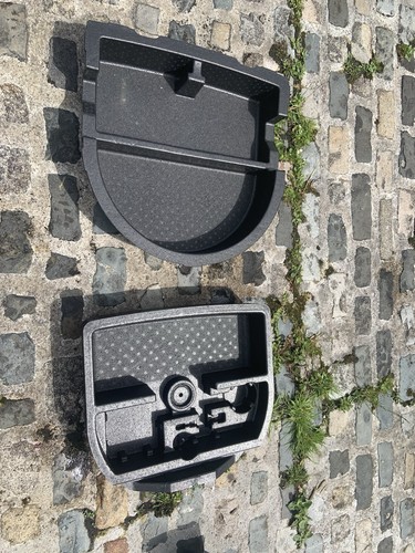 Luggage centre tray - luggage,