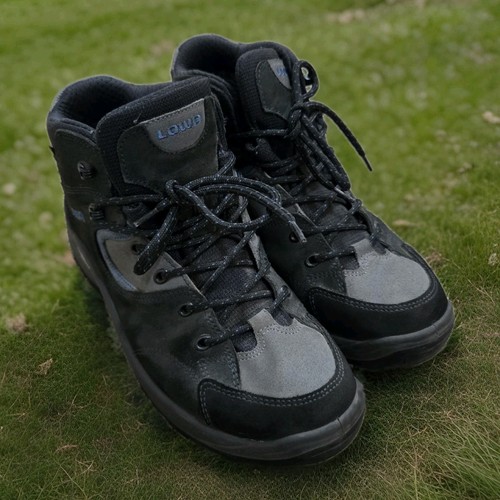 Lowa men boots uk 7 - boots,