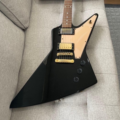 Tokai explorer black - black, electric