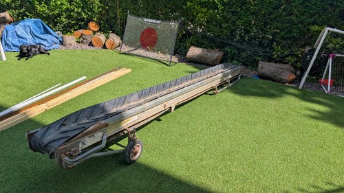 Shifta conveyor belt - conveyor,