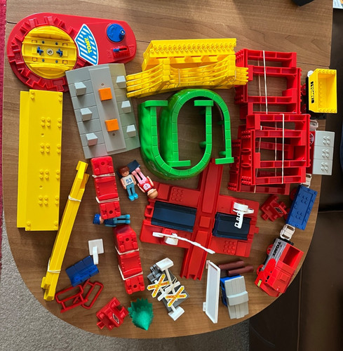 Vintage 1980s tomy train - 1980s,