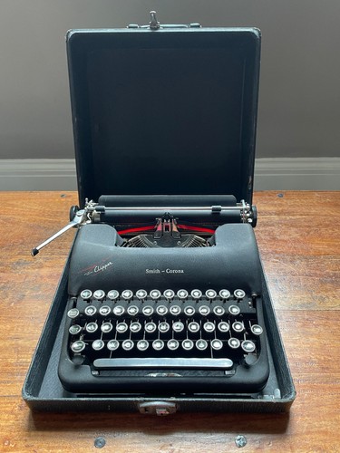 Smith corona clipper vintage - smith,