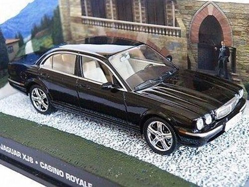 James bond jaguar xj8 - bond, model