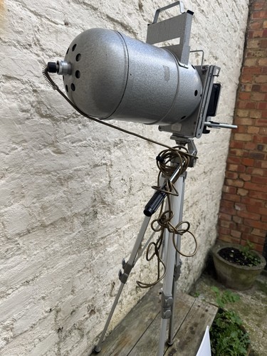 Industrial spotlight tripod - industrial,