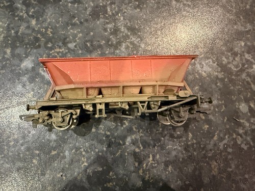 Hornby weathered hopper - weathered,